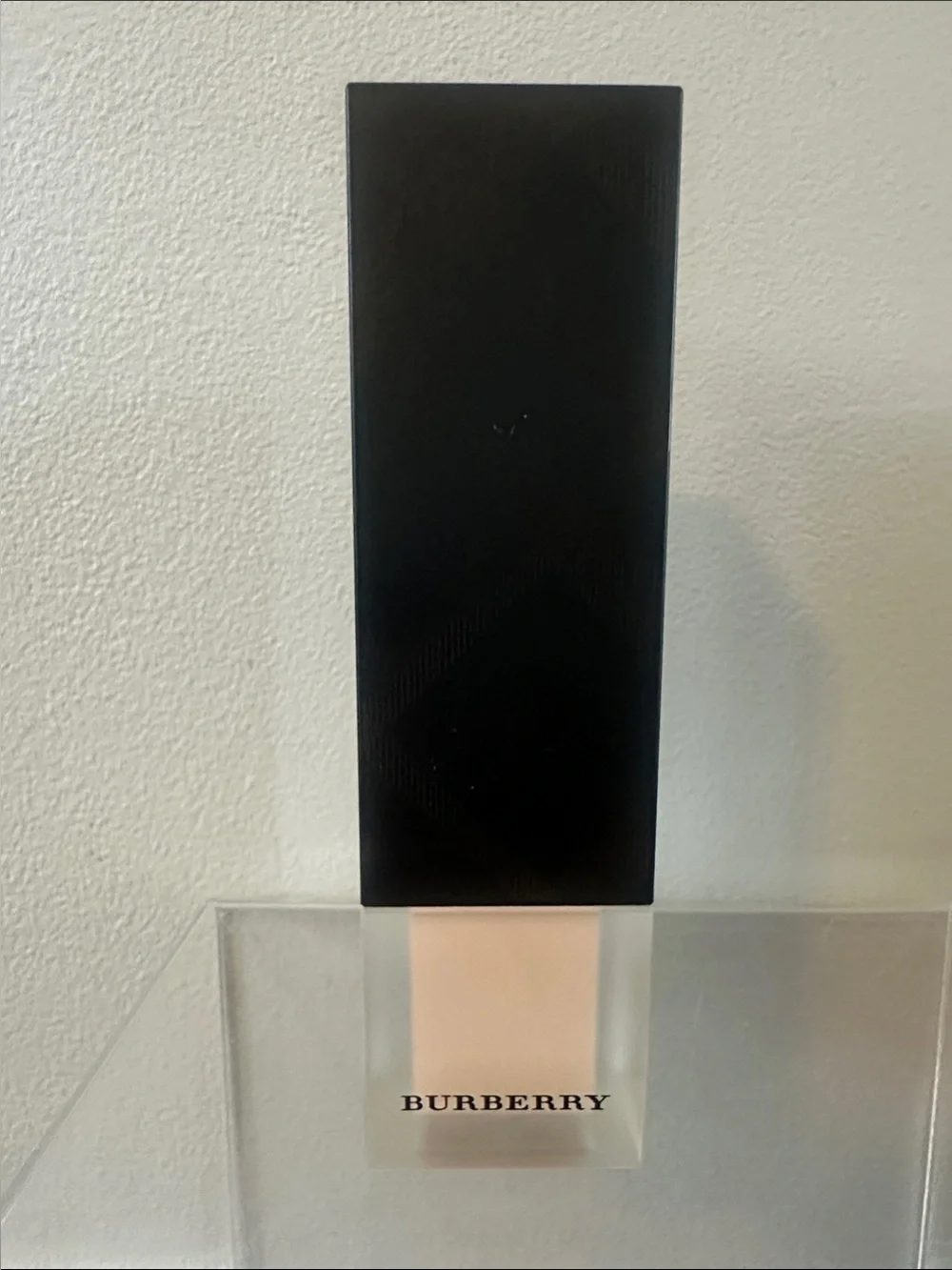 Burberry Cashmere Liquid Foundation 1 oz New